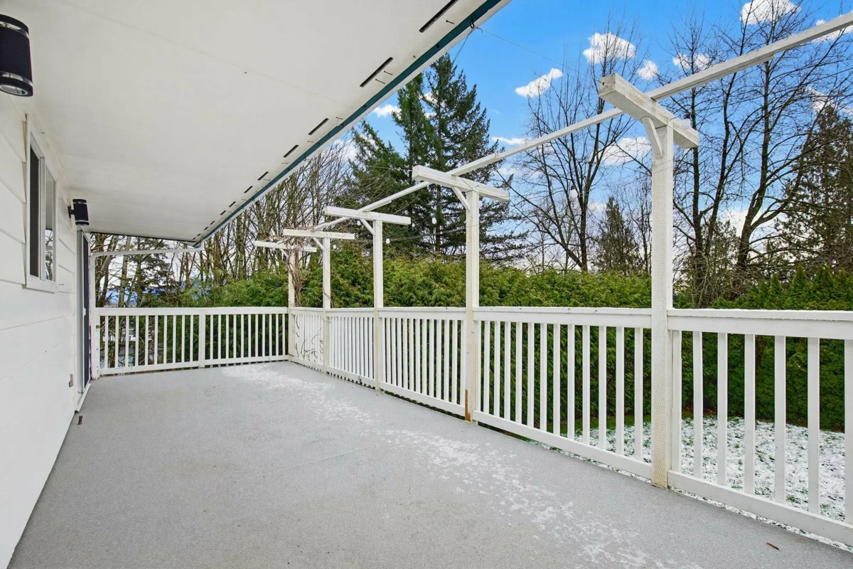 Outdoor Deck Photo of 33394 Heather Avenue, Mission, BC