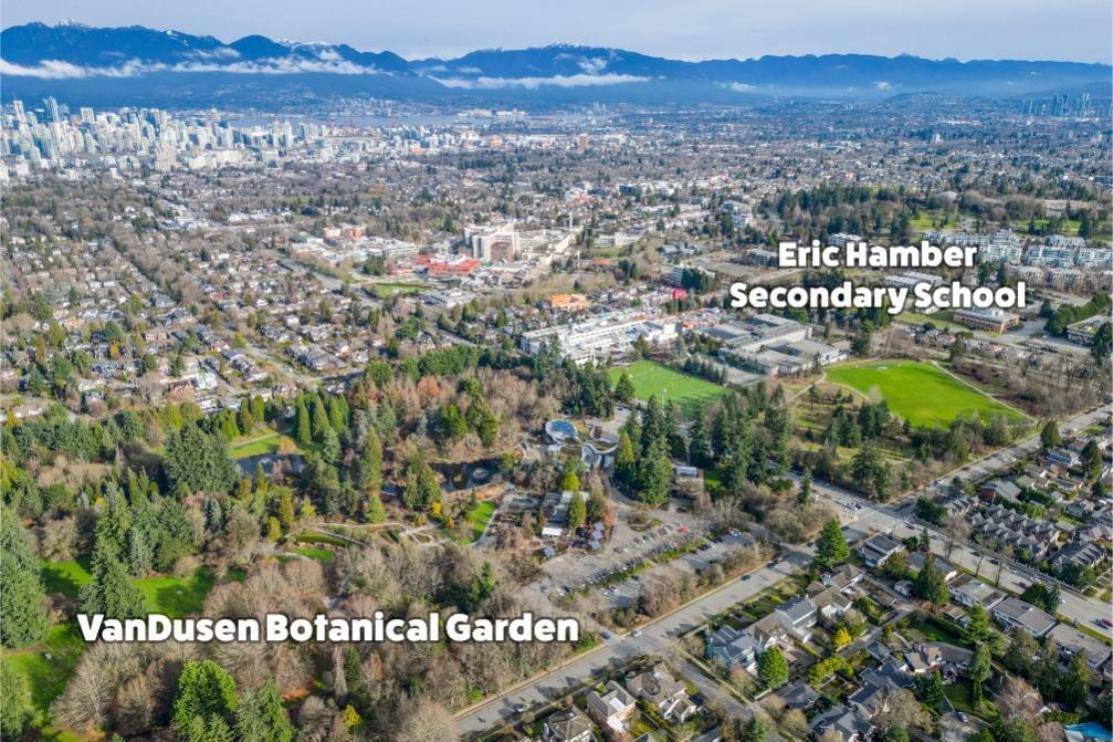 Basement Recreation Room Photo of 1450 W 40th Avenue, Vancouver, BC