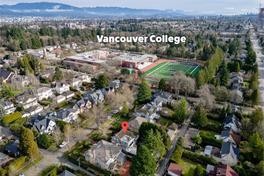 Loft / Bonus Room Photo of 1450 W 40th Avenue, Vancouver, BC