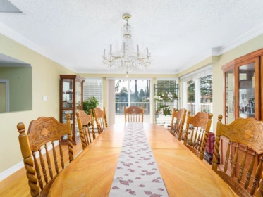 Breakfast Nook Photo of 1450 W 40th Avenue, Vancouver, BC