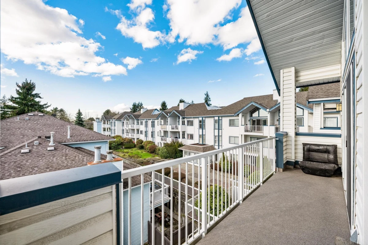 Outdoor Deck Photo of 319 13918 72 Avenue, Surrey, BC