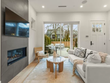 1 3919 W 18th Avenue, Vancouver, BC
