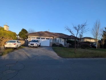 6310 171 Street, Surrey, BC, Cloverdale BC — 3 bed single family residence for sale