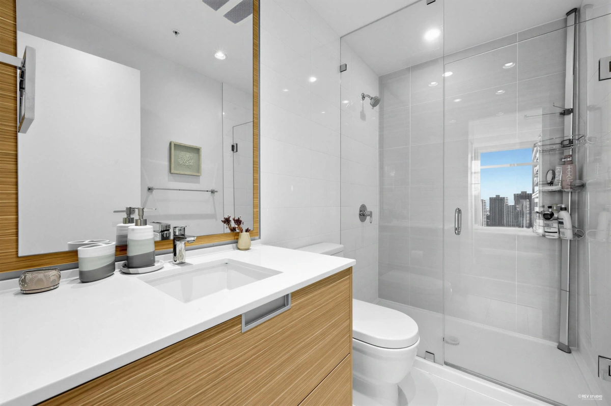 Bedroom 3 Photo of 1901 4688 Kingsway, Burnaby, BC