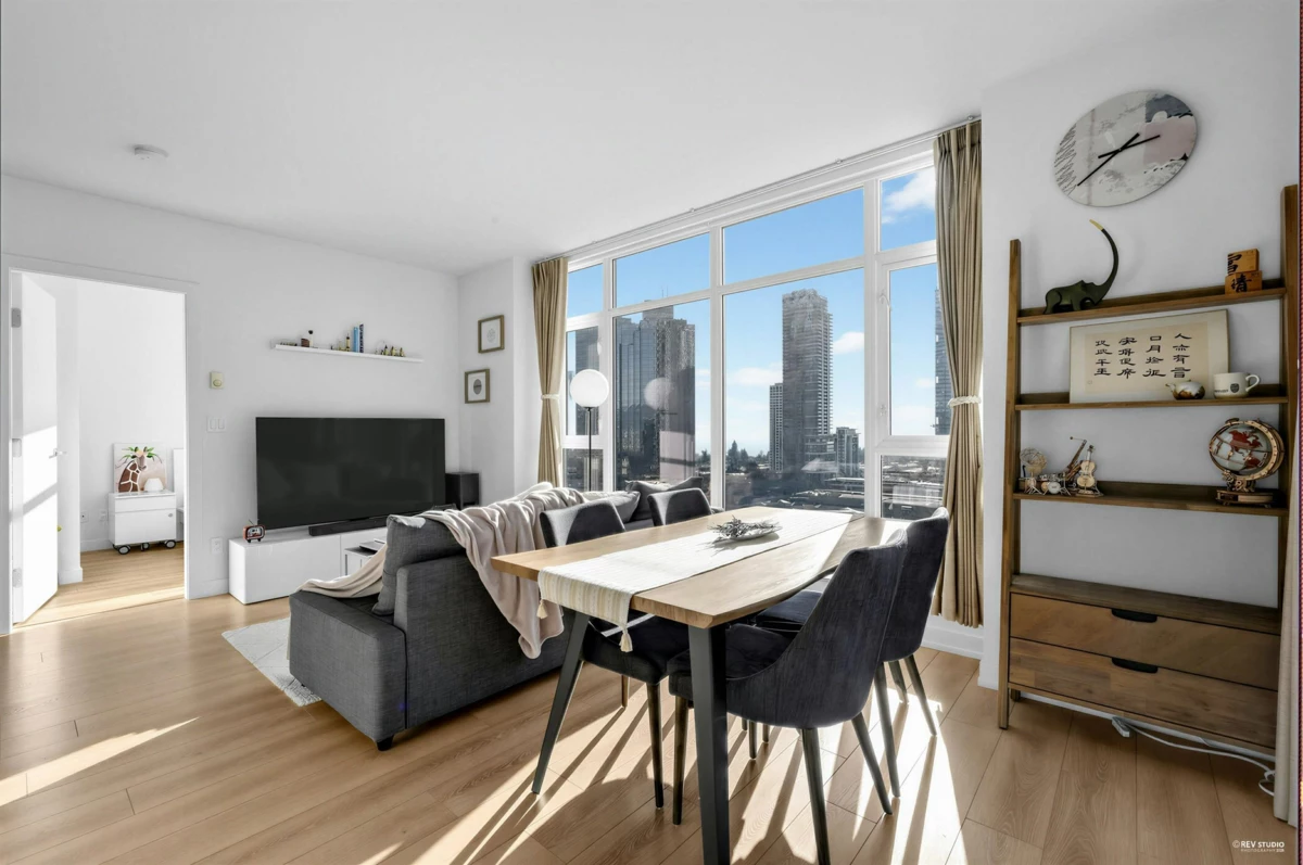 Dining Area Photo of 1901 4688 Kingsway, Burnaby, BC