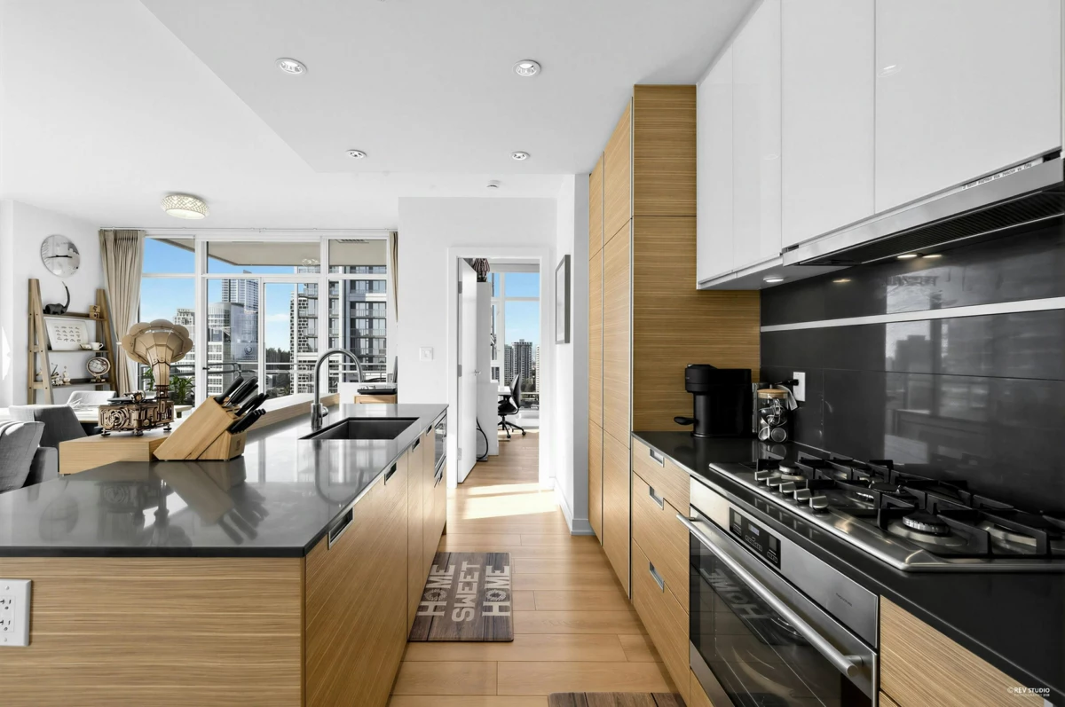 Pantry Photo of 1901 4688 Kingsway, Burnaby, BC