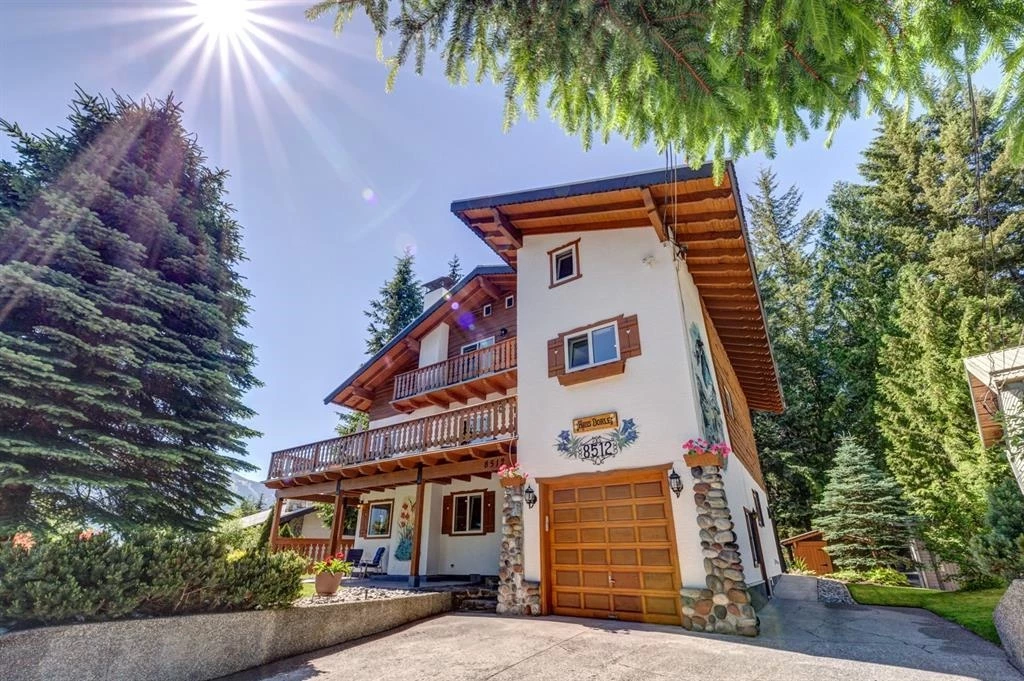 Exterior Front Photo of 8512 Drifter Way, Whistler, BC