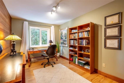 Breakfast Nook Photo of 8512 Drifter Way, Whistler, BC