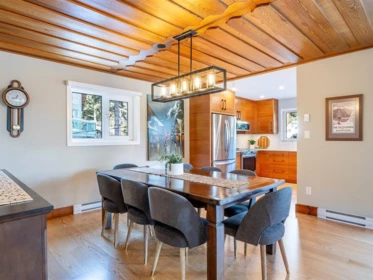 8512 Drifter Way, Whistler, BC, Whistler — Single Family Residence for sale