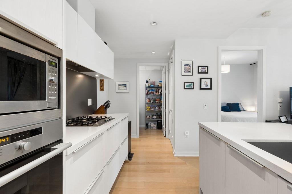 Kitchen Island Photo of 403 181 W 1st Avenue, Vancouver, BC