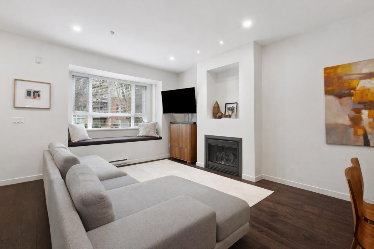 Pantry Photo of 158 W 22nd Street, North Vancouver, BC