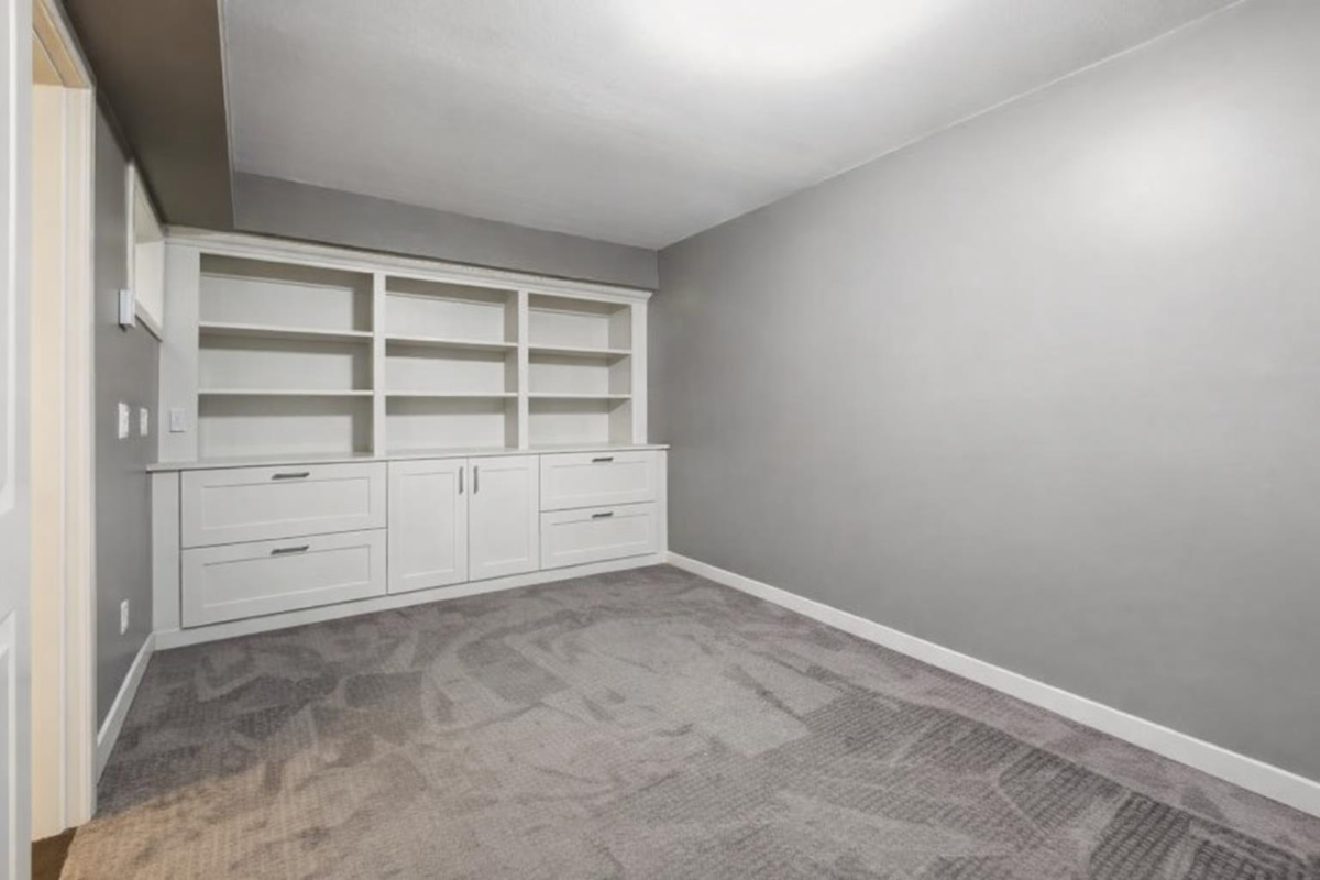 Primary Bedroom Photo of 158 W 22nd Street, North Vancouver, BC