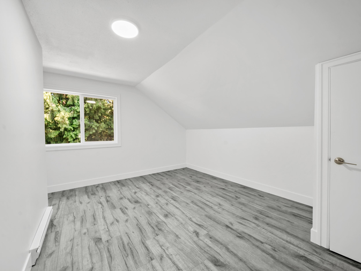 Kitchen Photo of 12734 246 Street, Maple Ridge, BC