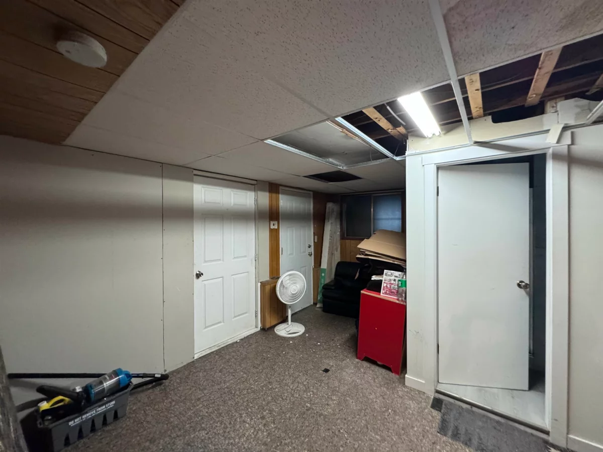 Breakfast Nook Photo of 8356 Elliott Street, Vancouver, BC