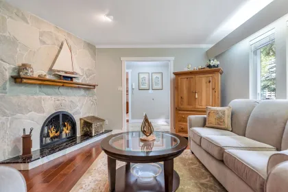 Breakfast Nook Photo of 5763 146a Street, Surrey, BC