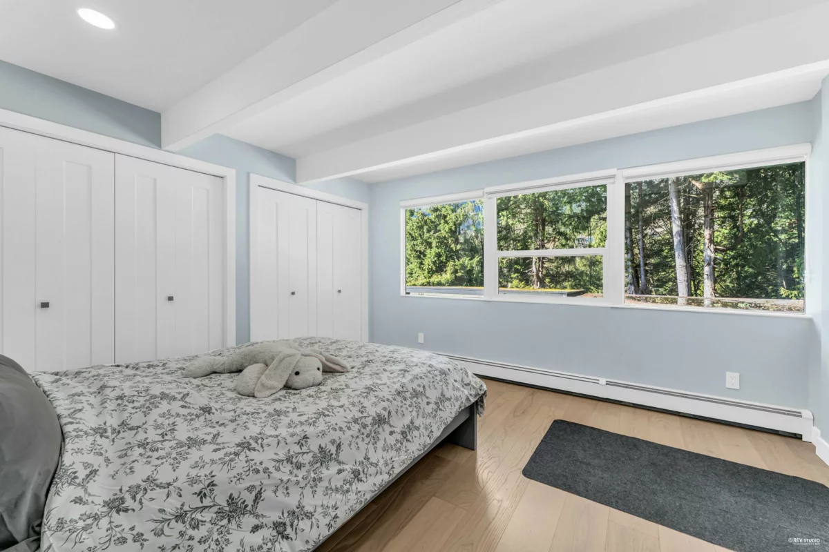 Hallway Photo of 2755 Skilift Place, West Vancouver, BC