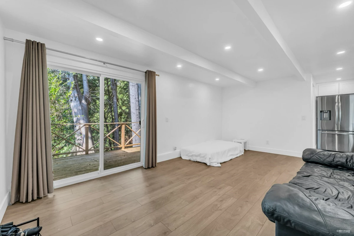 Hot Tub / Spa Photo of 2755 Skilift Place, West Vancouver, BC