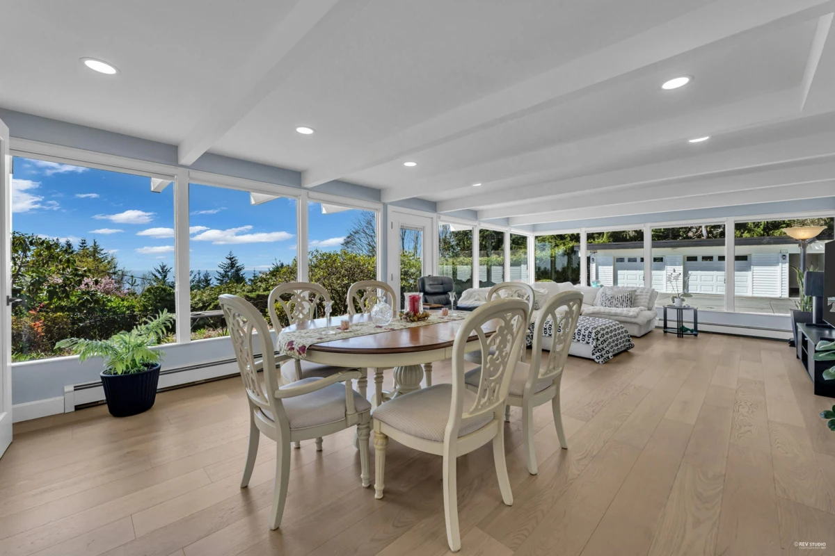 Powder Room Photo of 2755 Skilift Place, West Vancouver, BC