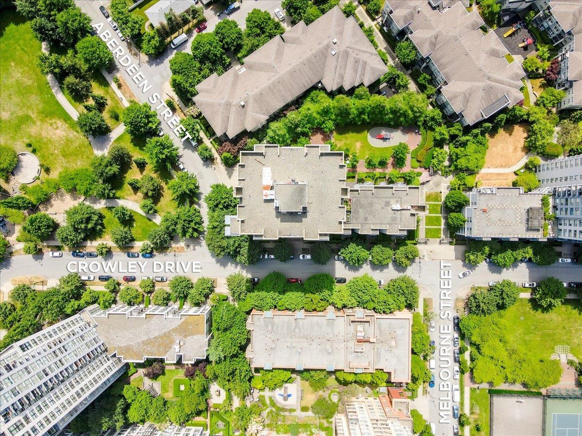 Front Yard Photo of 303 3588 Crowley Drive, Vancouver, BC