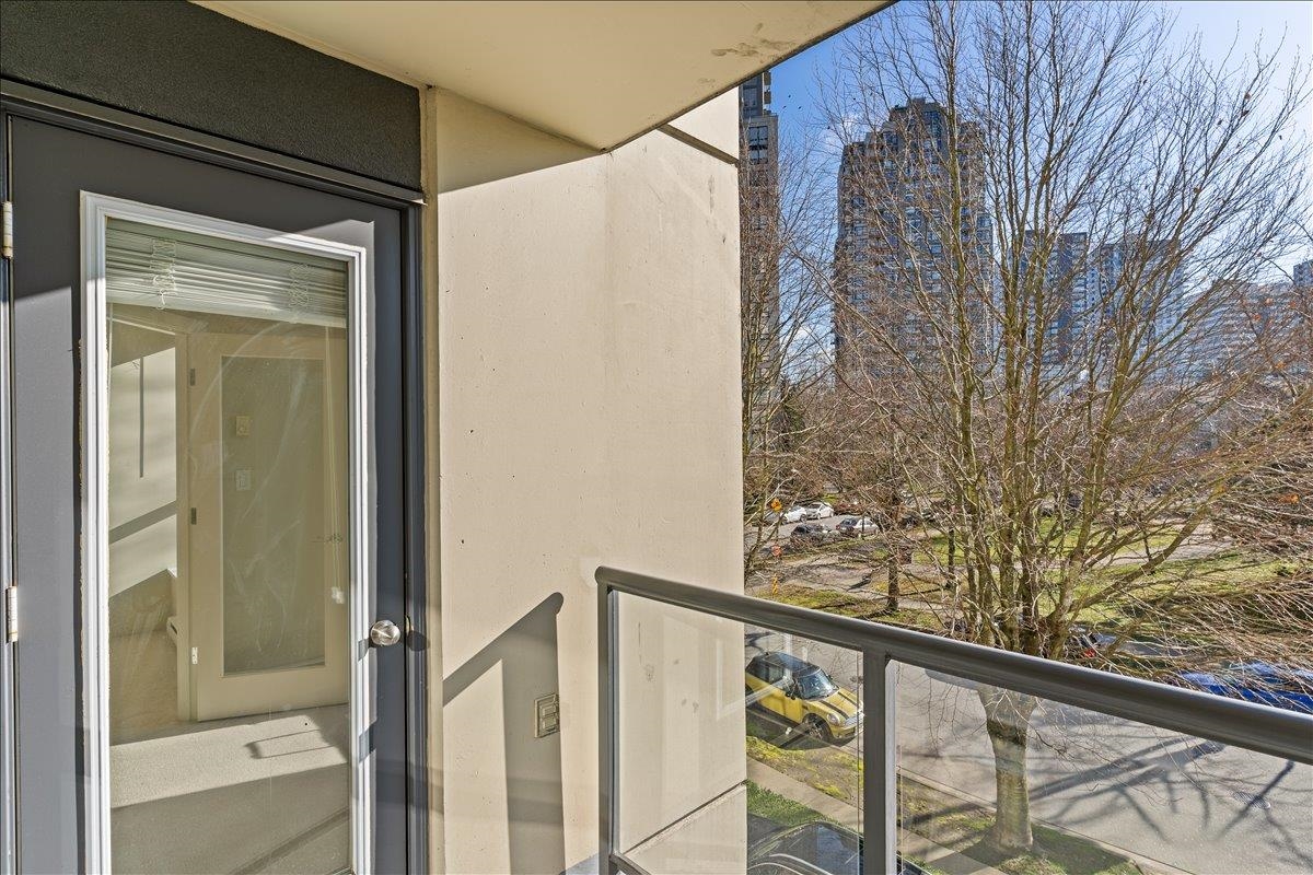 Loft / Bonus Room Photo of 303 3588 Crowley Drive, Vancouver, BC