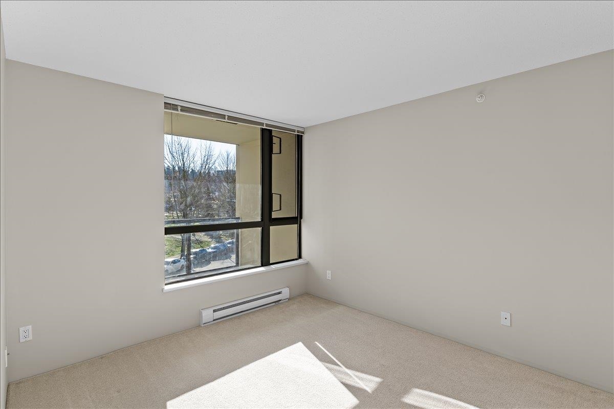 Walk-In Closet Photo of 303 3588 Crowley Drive, Vancouver, BC