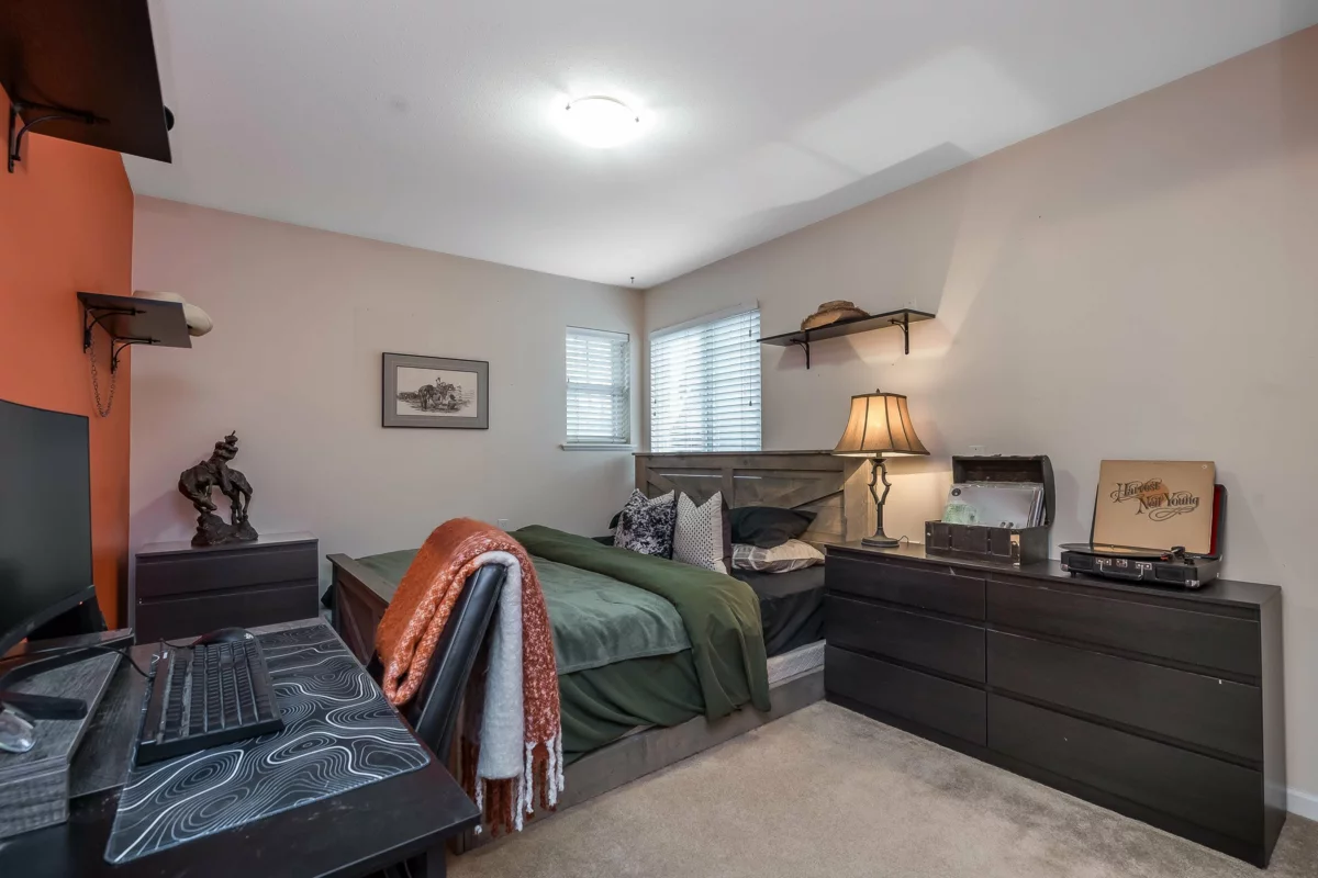 Entry Foyer Photo of 9422 216a Street, Langley, BC