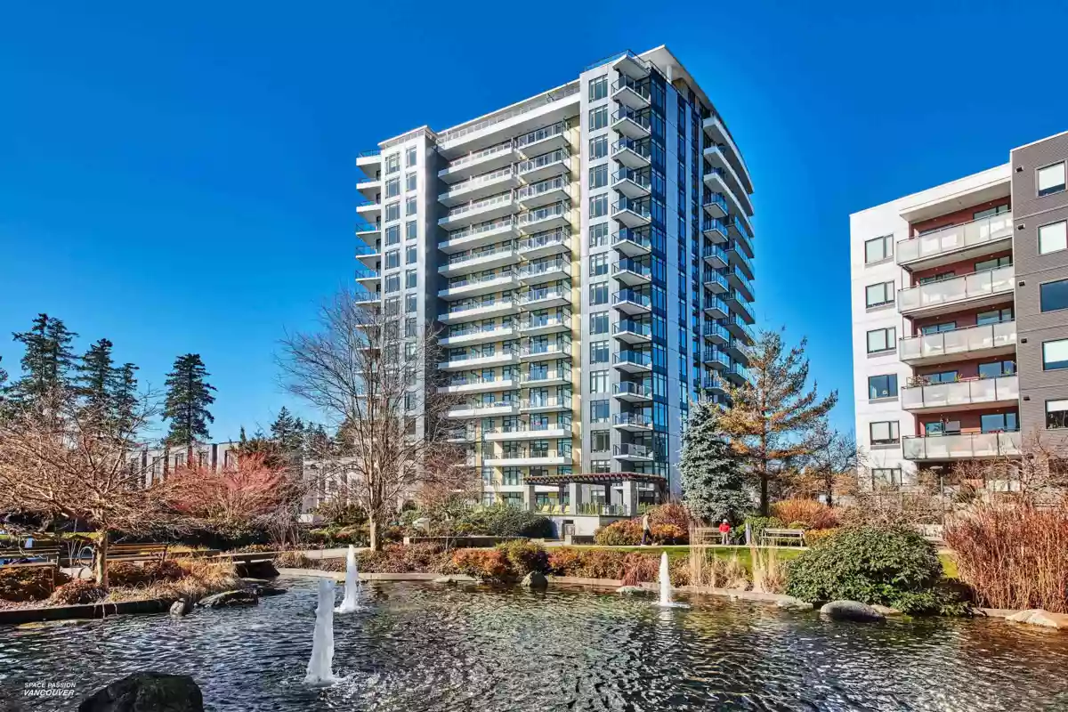 Hallway Photo of 911 6138 Birney Avenue, Vancouver, BC
