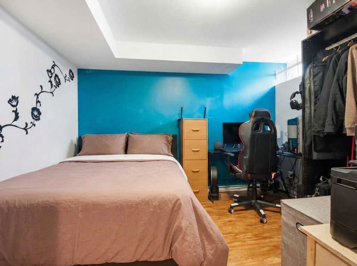 Entry Foyer Photo of 3660 Osprey Court, North Vancouver, BC