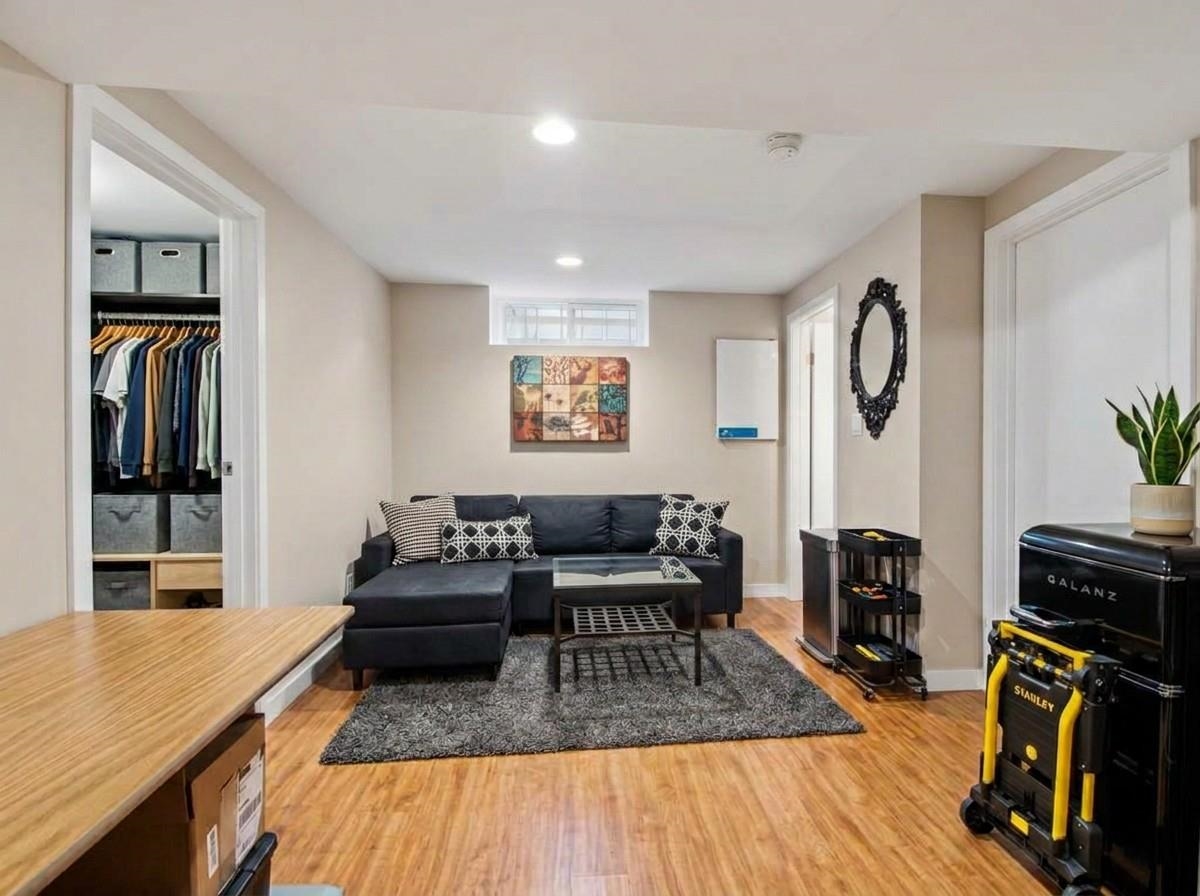 Laundry Room Photo of 3660 Osprey Court, North Vancouver, BC