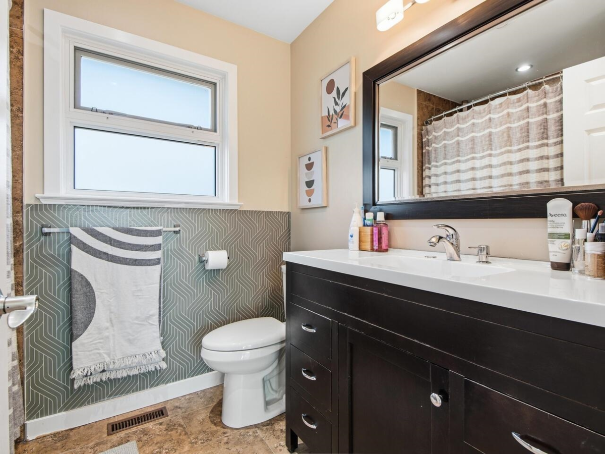 Loft / Bonus Room Photo of 3660 Osprey Court, North Vancouver, BC