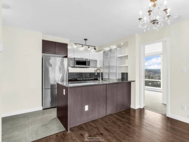 Breakfast Nook Photo of 2201 2980 Atlantic Avenue, Coquitlam, BC