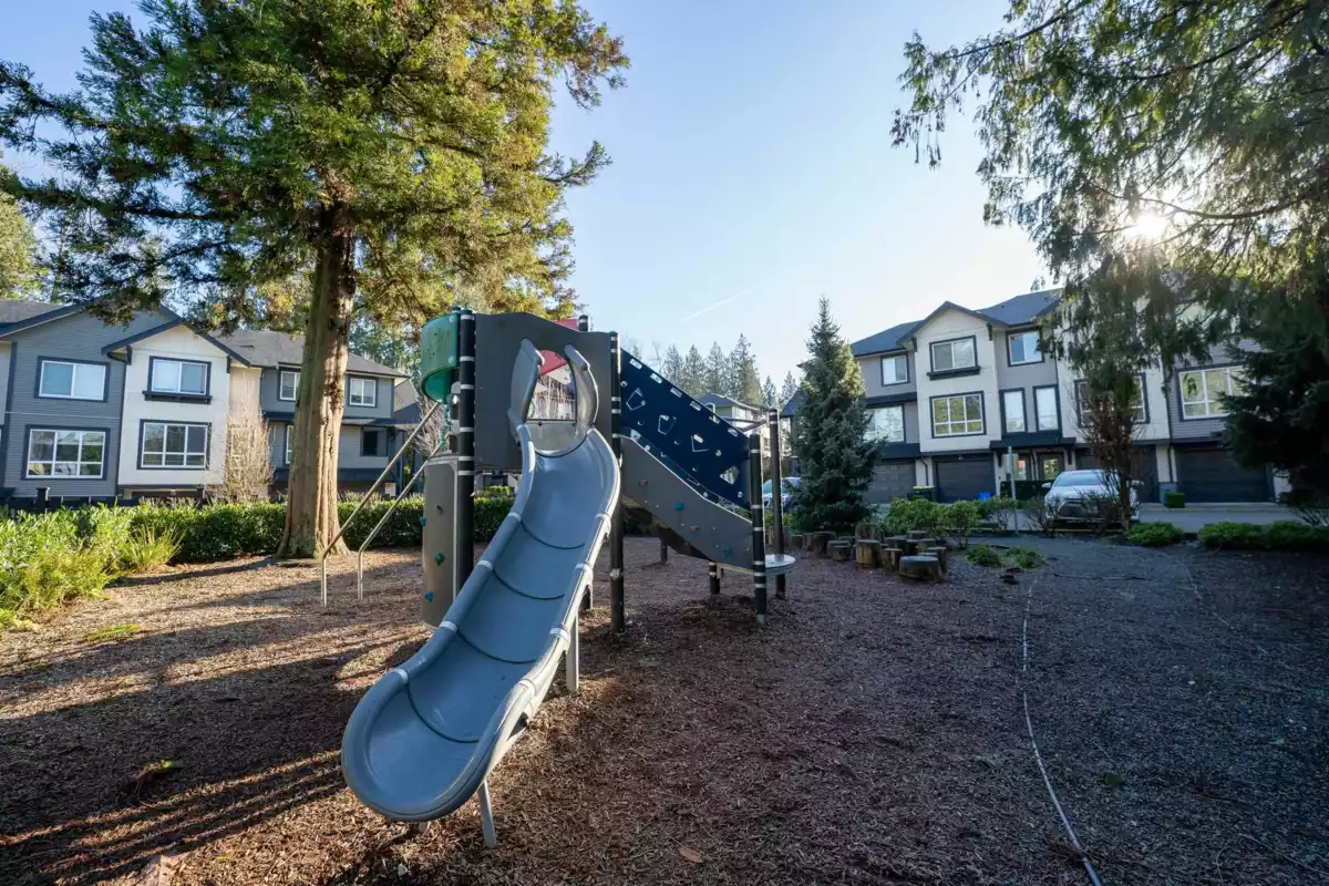 Guest Bathroom Photo of 72 8570 204 Street, Langley, BC