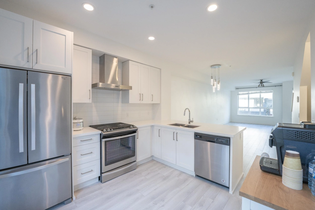 Living Room Photo of 72 8570 204 Street, Langley, BC