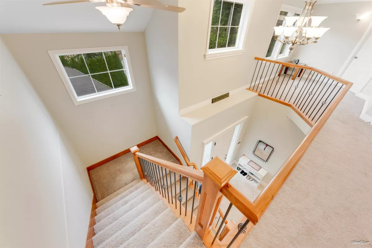 Hallway Photo of 2110 Indian Fort Drive, Surrey, BC