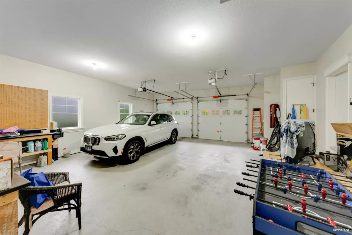 Powder Room Photo of 2110 Indian Fort Drive, Surrey, BC