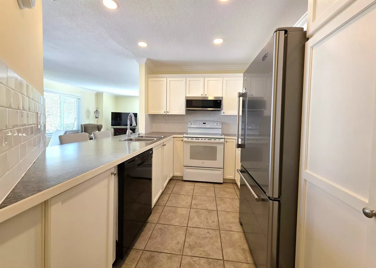 Bedroom 2 Photo of 301 17695 58 Avenue, Surrey, BC