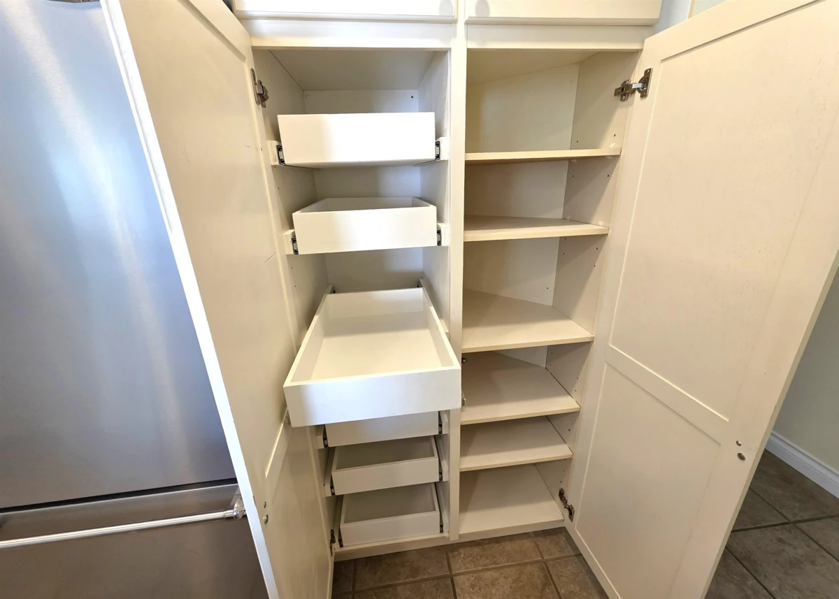 Bedroom 3 Photo of 301 17695 58 Avenue, Surrey, BC