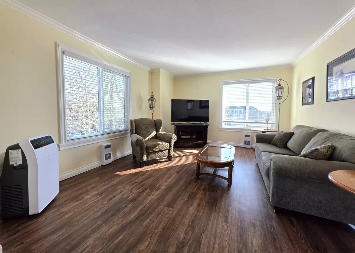 Family Room Photo of 301 17695 58 Avenue, Surrey, BC