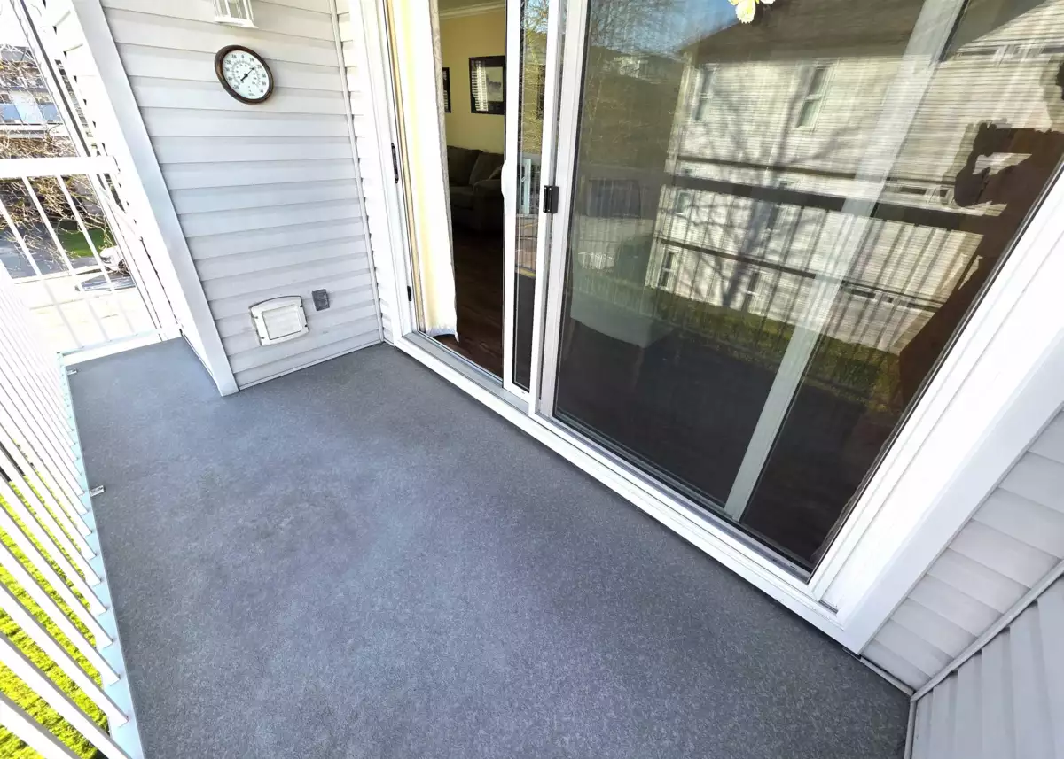 Staircase Photo of 301 17695 58 Avenue, Surrey, BC