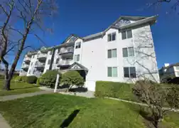 301 17695 58 Avenue, Surrey, BC