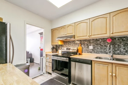 Primary Bedroom Photo of 905 5885 Olive Avenue, Burnaby, BC
