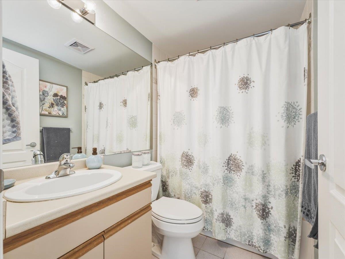 Bedroom 3 Photo of 303 15165 Marine Drive, White Rock, BC