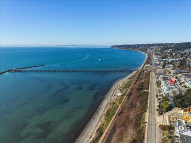Office / Den Photo of 303 15165 Marine Drive, White Rock, BC