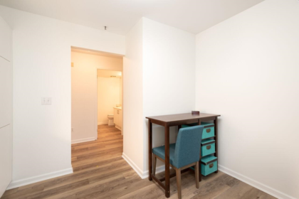 Mudroom Photo of 7 2110 Marine Drive, West Vancouver, BC