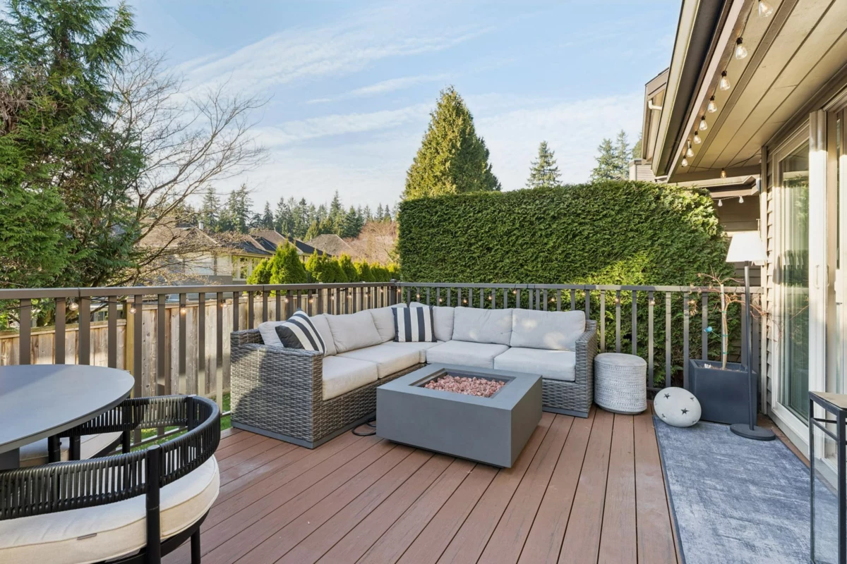 Garden / Landscaping Photo of 5 1550 Larkhall Crescent, North Vancouver, BC