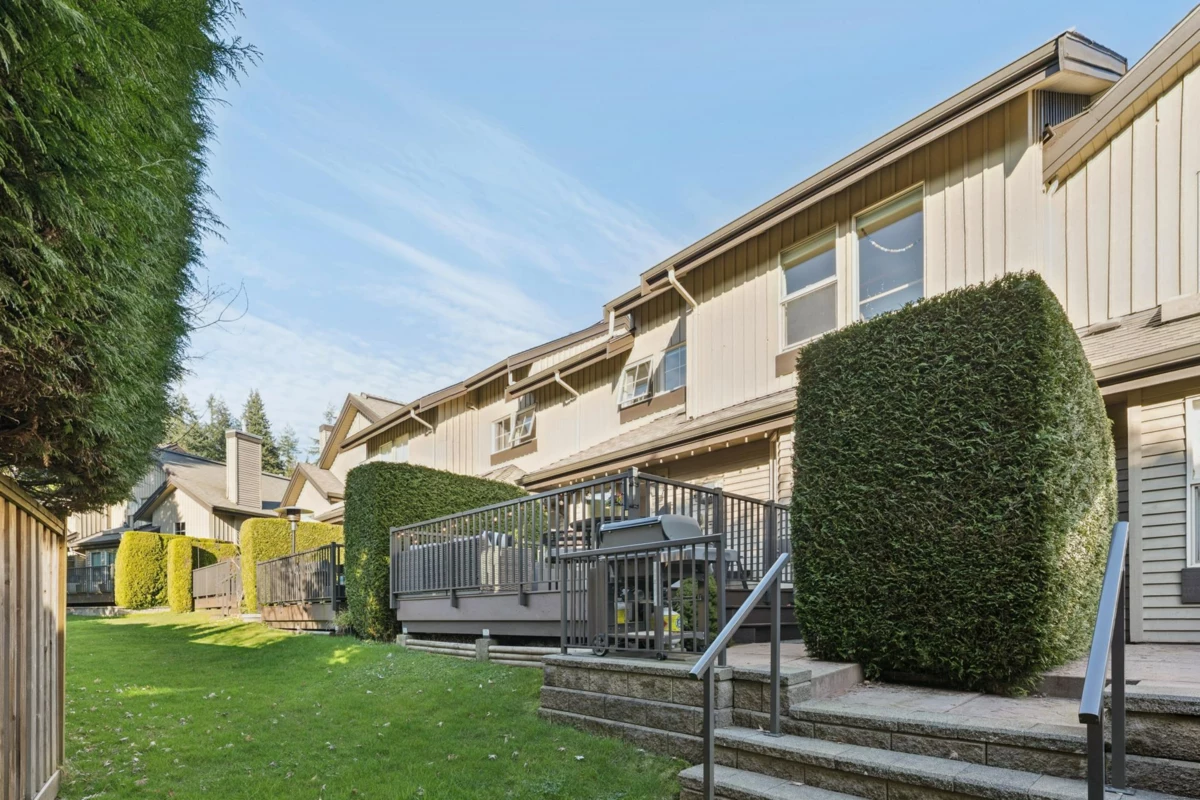 Outdoor Kitchen Photo of 5 1550 Larkhall Crescent, North Vancouver, BC