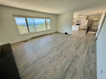 Breakfast Nook Photo of 6472 Jasper Road, Sechelt, BC