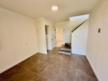 Entry Foyer Photo of 6472 Jasper Road, Sechelt, BC