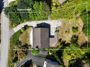 Outdoor Kitchen Photo of 6472 Jasper Road, Sechelt, BC