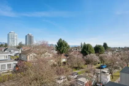 Hot Tub / Spa Photo of 202 378 W 45th Avenue, Vancouver, BC